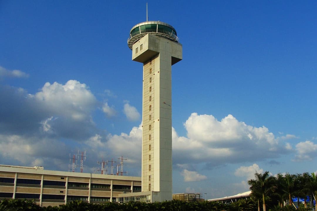 Best Transit Stay Near Bangalore Airport for Short Trips and Layovers